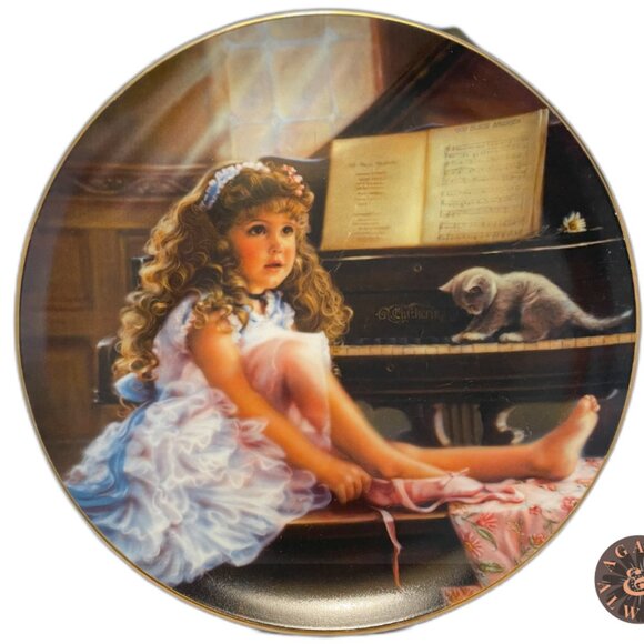 The Rehearsal – Limited Edition Decorative Plate by Sandra Kuck (Reco, 1980s) - Picture 1 of 3